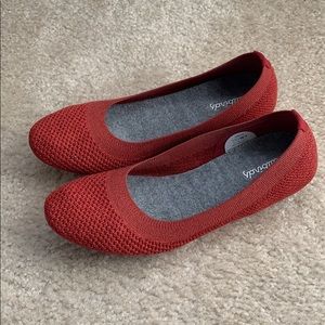 Allbirds Tree Blazers size 7 color pomegranate